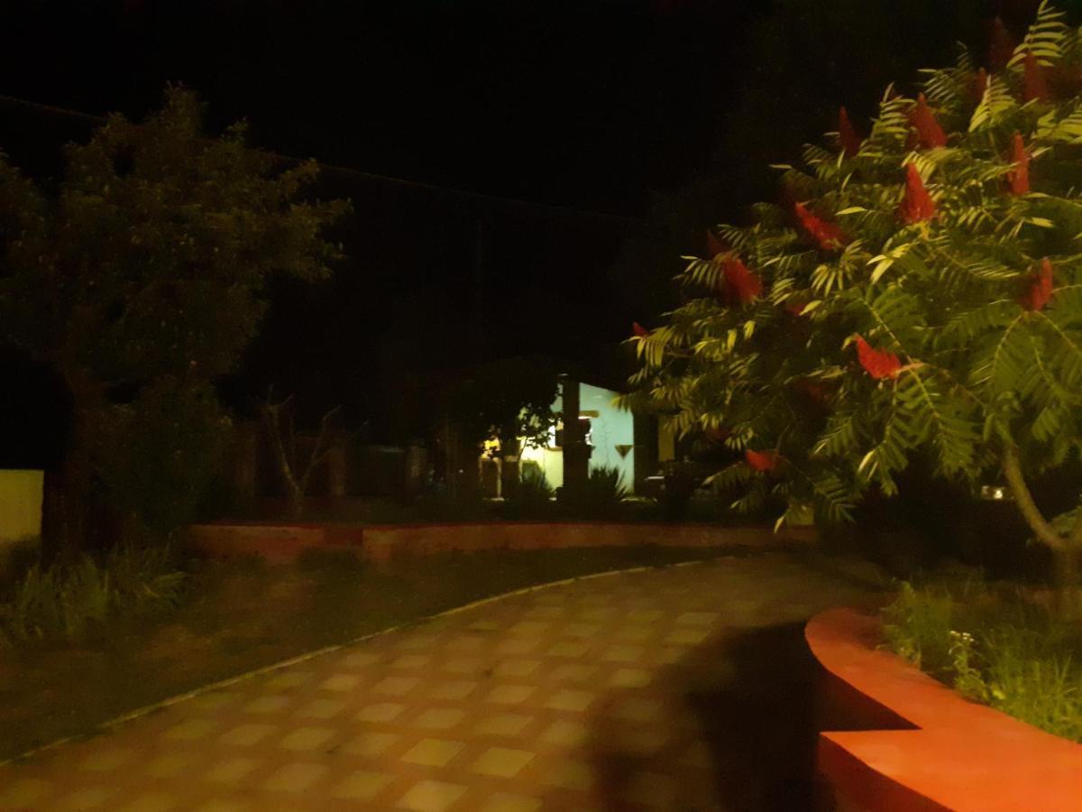 וראנג'ה Village House Moo Moo מראה חיצוני תמונה