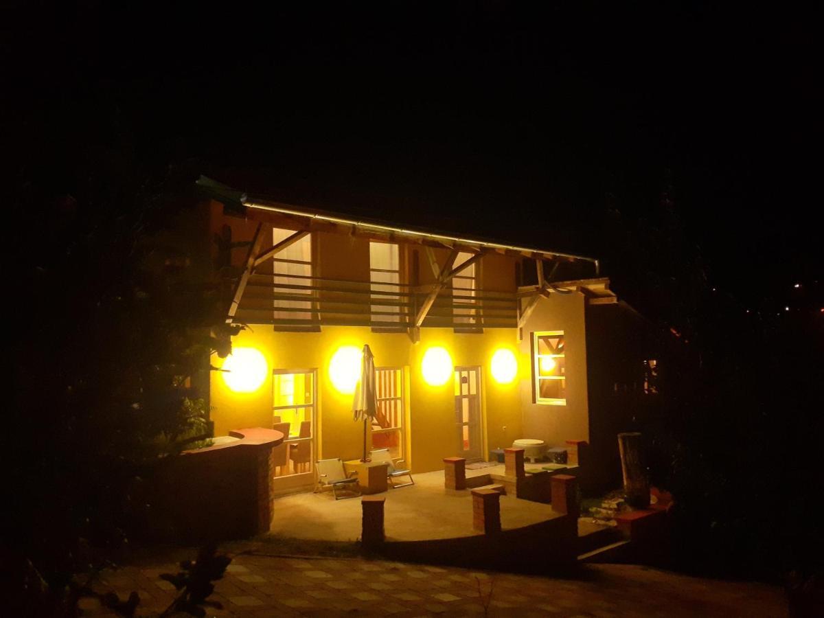 וראנג'ה Village House Moo Moo מראה חיצוני תמונה