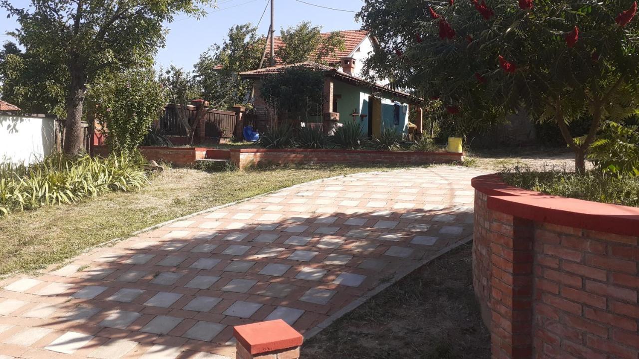 וראנג'ה Village House Moo Moo מראה חיצוני תמונה